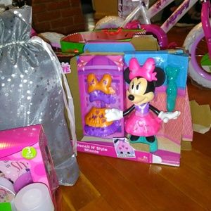 Meet your Posher, Ashley